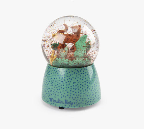 Boule à neige musicale forêt 688176