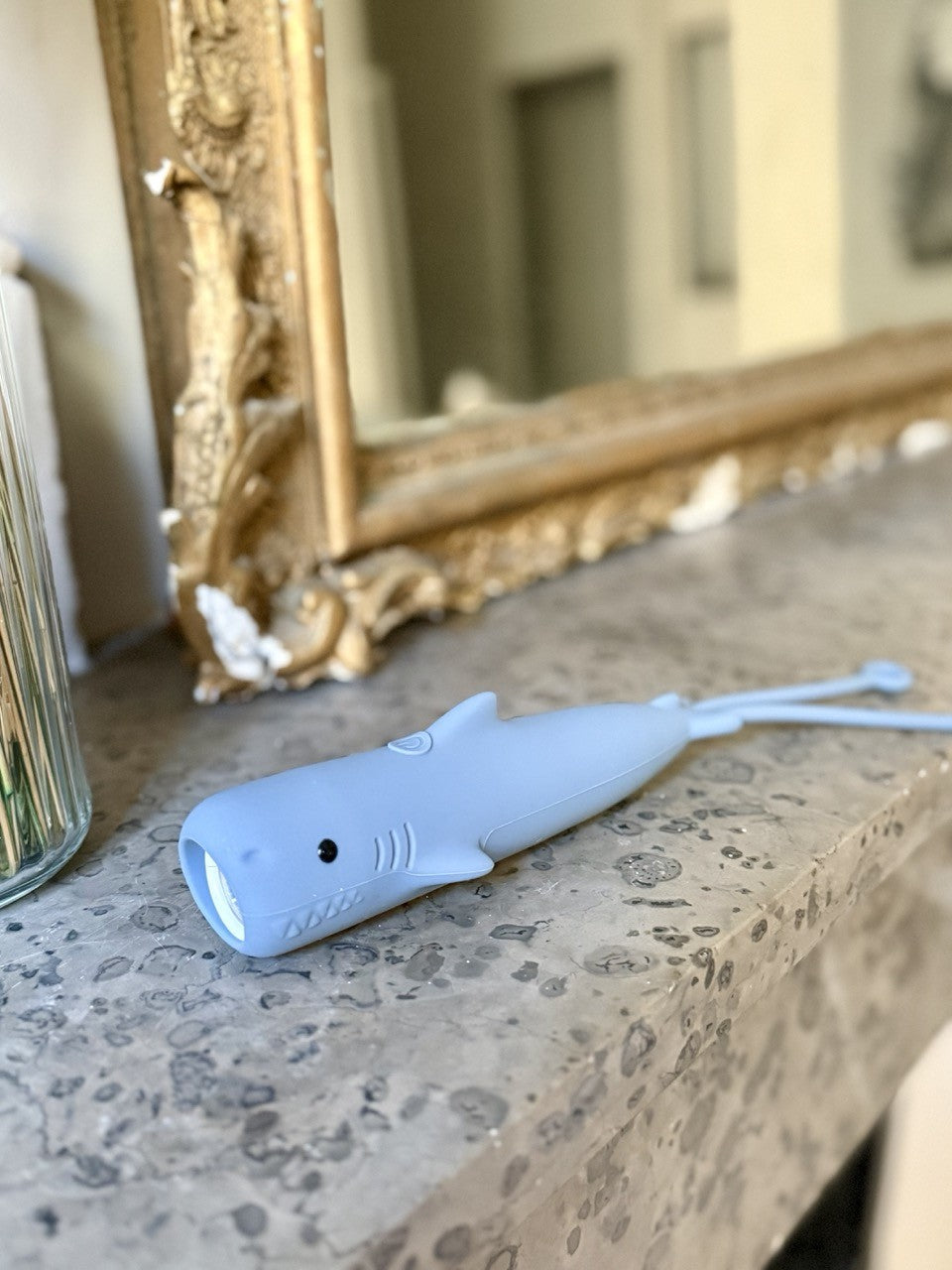 Lampe torche requin 18548